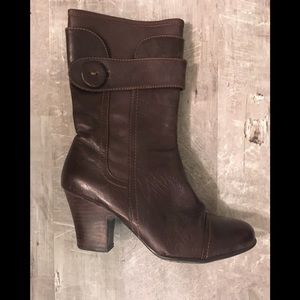 Born brown leather boots